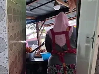 Ginormous Indonesian Milf in hijab takes on a good-sized weenie like a pro