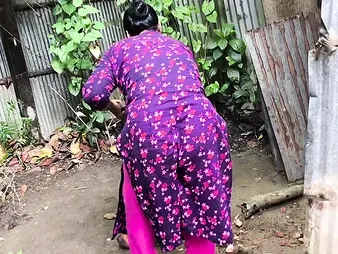 Super hot Desi Bhabi cheats on her husband with her brother-in-law-in-law's friend in a naughty outdoor fuck-a-thon