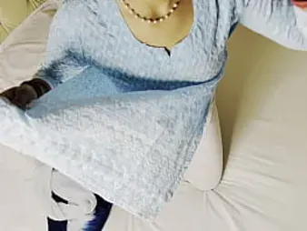 Indianmahi1's molten puss gets pummeled rock-hard in sizzling Indian video