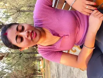 Witness this Indian bhabhi get ultra-kinky with her ex-boyfriend after a lengthy time!