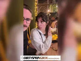 Aaliyah Yasin gets smashed in public by a steamy Pakistani stud