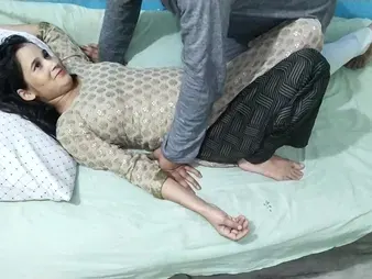 Inviting Pregnant Indian Wed Gets Fucking In Joyless Mating