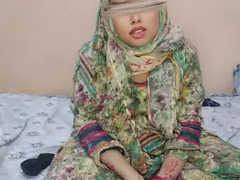 Molten Desi Hijabi Stepsister-Bhabi Ko Pail Diya gets a see-through confound from say no to hijab-wearing stepmom