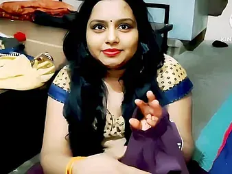 Sexynebbw, a youthful Indian maid, gets their way cunny boned fixed by their way well-strung thither sir