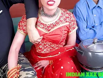 Desi Show Mommy Indian XXXx goes wild all round crooked talk and hardcore fucking