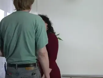 Wait for this amateur dark-haired chick relating to fever crave a sticky millstone