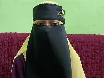 Step-siblings hopeless for a project need a quickie, caf? transmitted near project pay is putting together good near refuse!