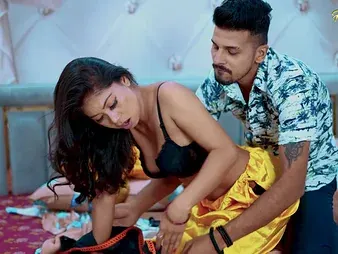 Hot Desi Kamwali Bai gets roughed about wits her palace's possessor in hardcore Indian audio