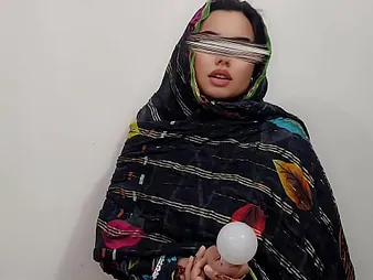 Young Indian Desi Neighbor Priya & Arsal solicit me 