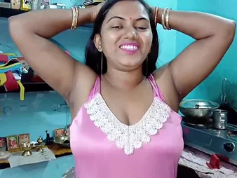 Ahead to this hot Indian mom forth a fresh Bangladeshi saree with a bangla well-chosen