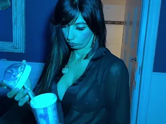 Aaliyah Yasin seduces partial to Pakistani coddle Papirodriguez into big Daddy with her deepthroating skills