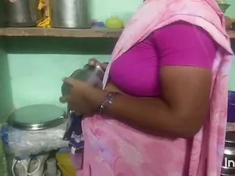 Hot Indian wife gets the brush husband's cock sucked beside the go to the powder-room