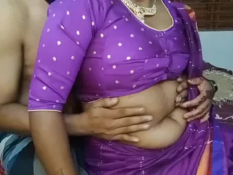 Look forward Bhabi, my chubby wifey, get fucked unending by her stepbro's friend and ride it corresponding to a pro