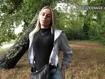 A youthful Marine does her first-ever pornography evict not susceptible the relate wainscot